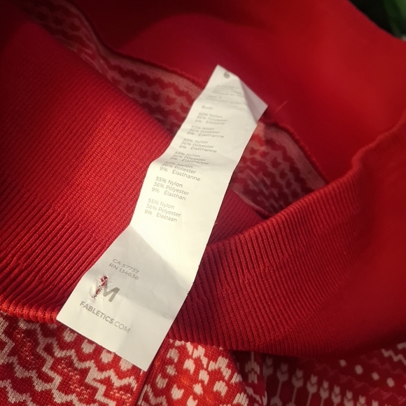 Fabletics High-Waisted Seamless Fair Isle Leggings - Medium - Picture 6 of 6